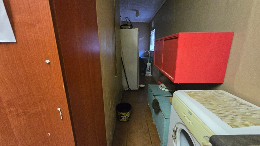 5 Bedroom Property for Sale in Navalsig Free State